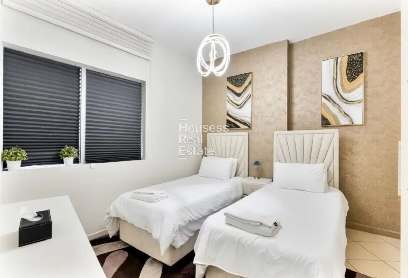 Fully Furnished|Sheikh Zayed View|Modern Furnishes