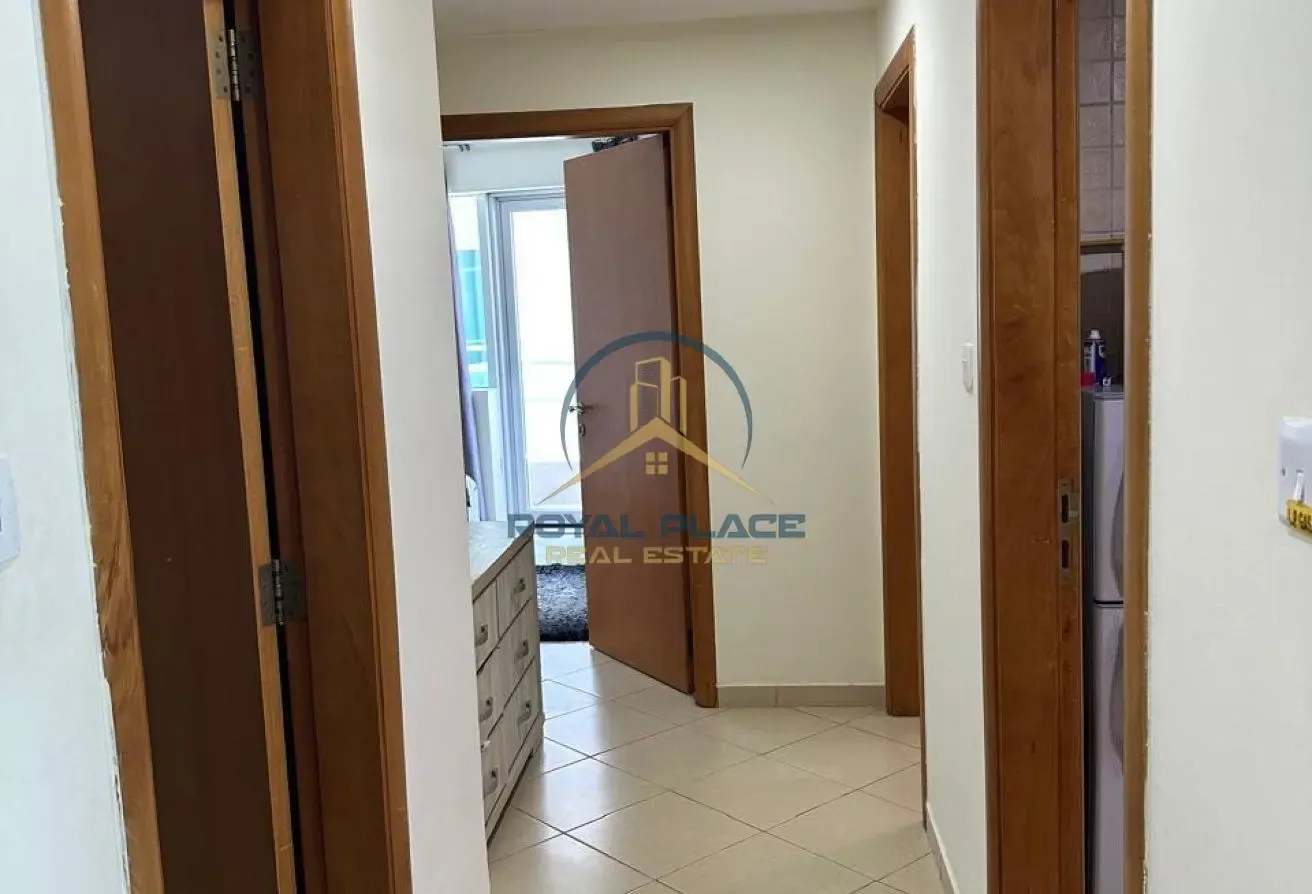FULLY FURNISHED | VACCANT | NEXT TO METRO