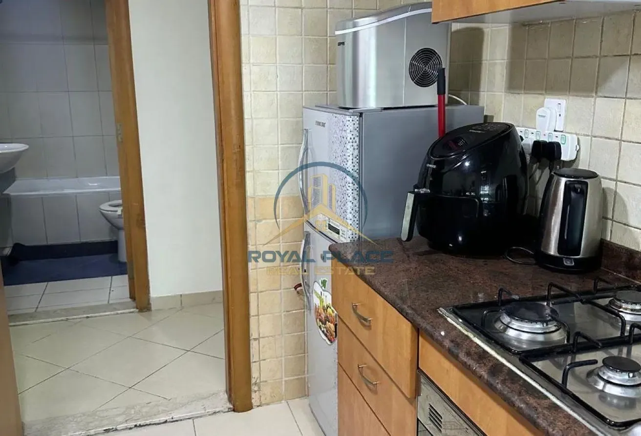 FULLY FURNISHED | VACCANT | NEXT TO METRO