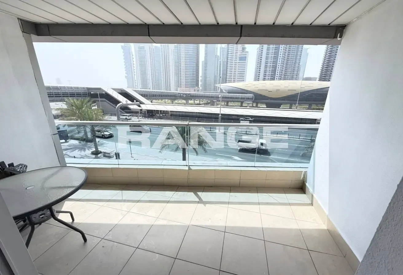 Elegant | Available Now | Marina Sea View