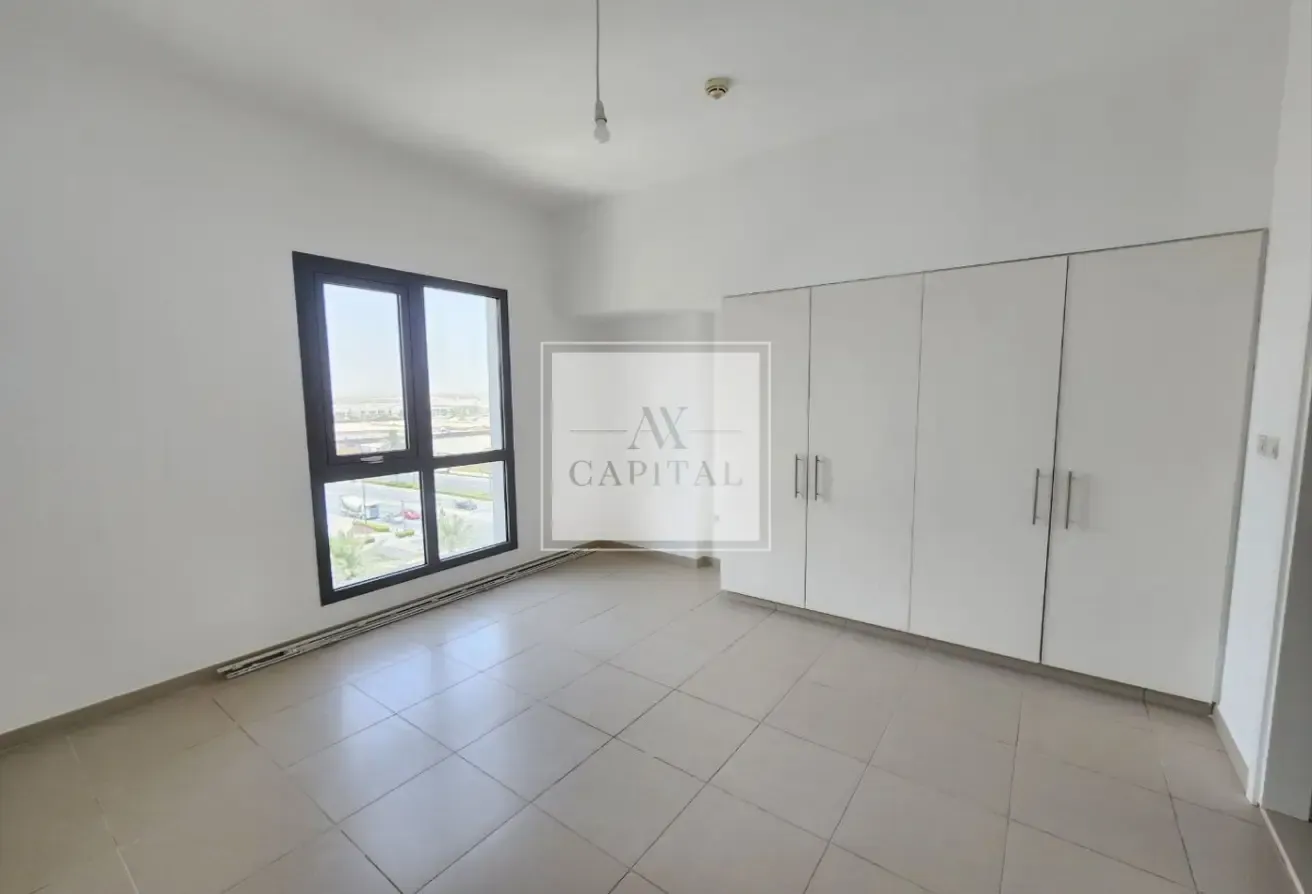 Vacant | Unfurnished | Sunset View | 4 Cheques