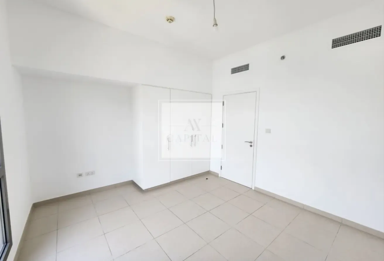 Vacant | Unfurnished | Sunset View | 4 Cheques