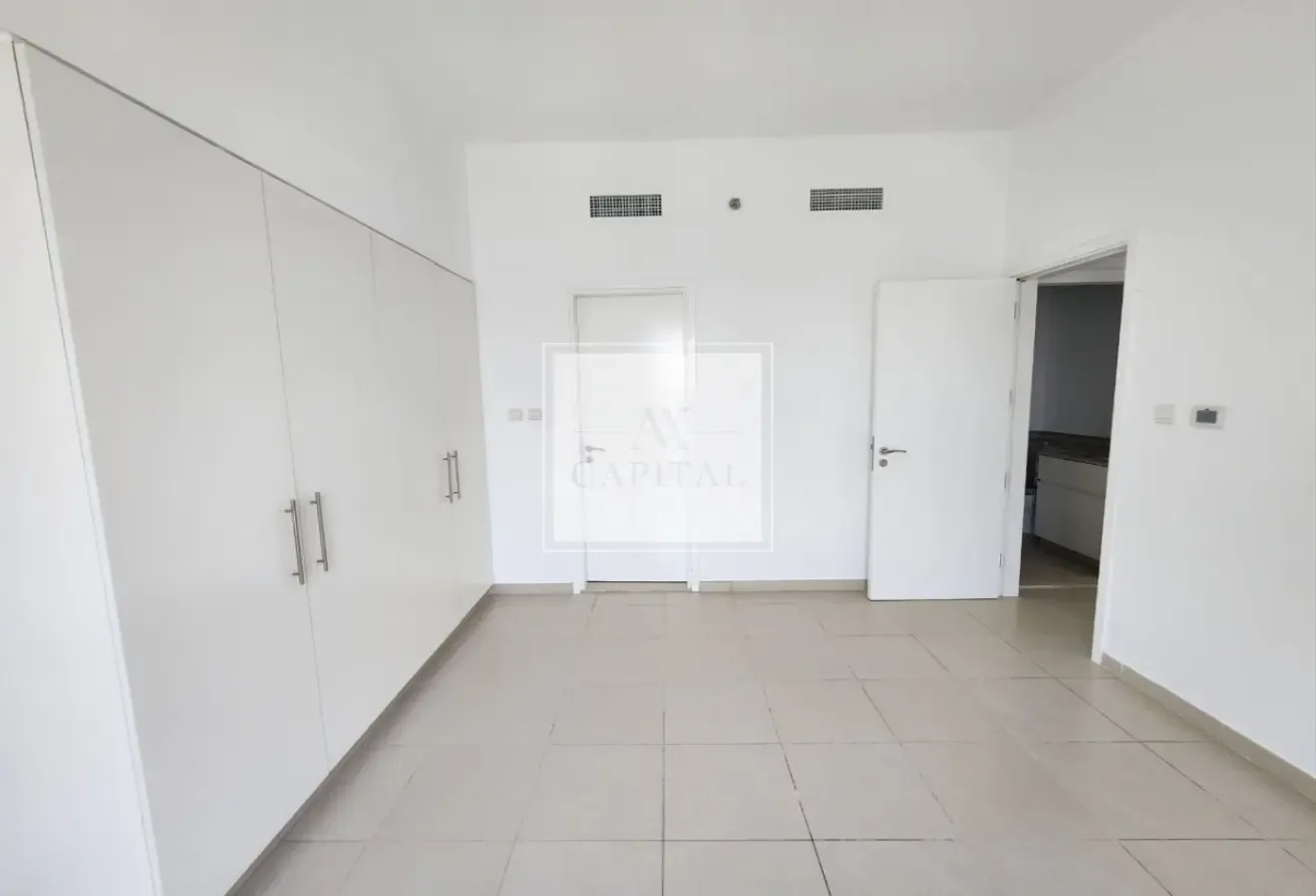 Vacant | Unfurnished | Sunset View | 4 Cheques