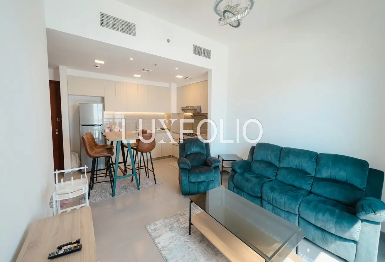 Fully Furnished | Mid-Floor | Vacant Now