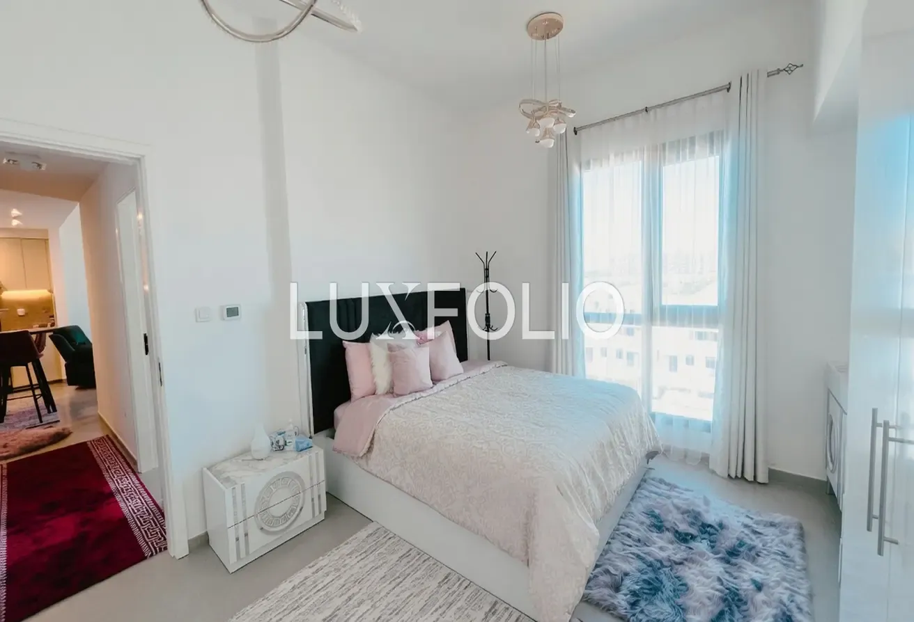 Fully Furnished | Mid-Floor | Vacant Now