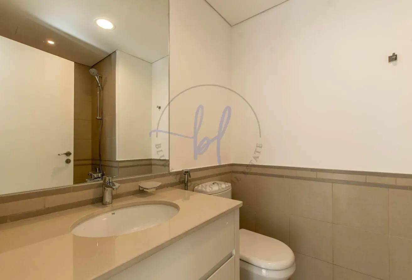 Bright and Airy | Homey Apt | Call Me Now to View