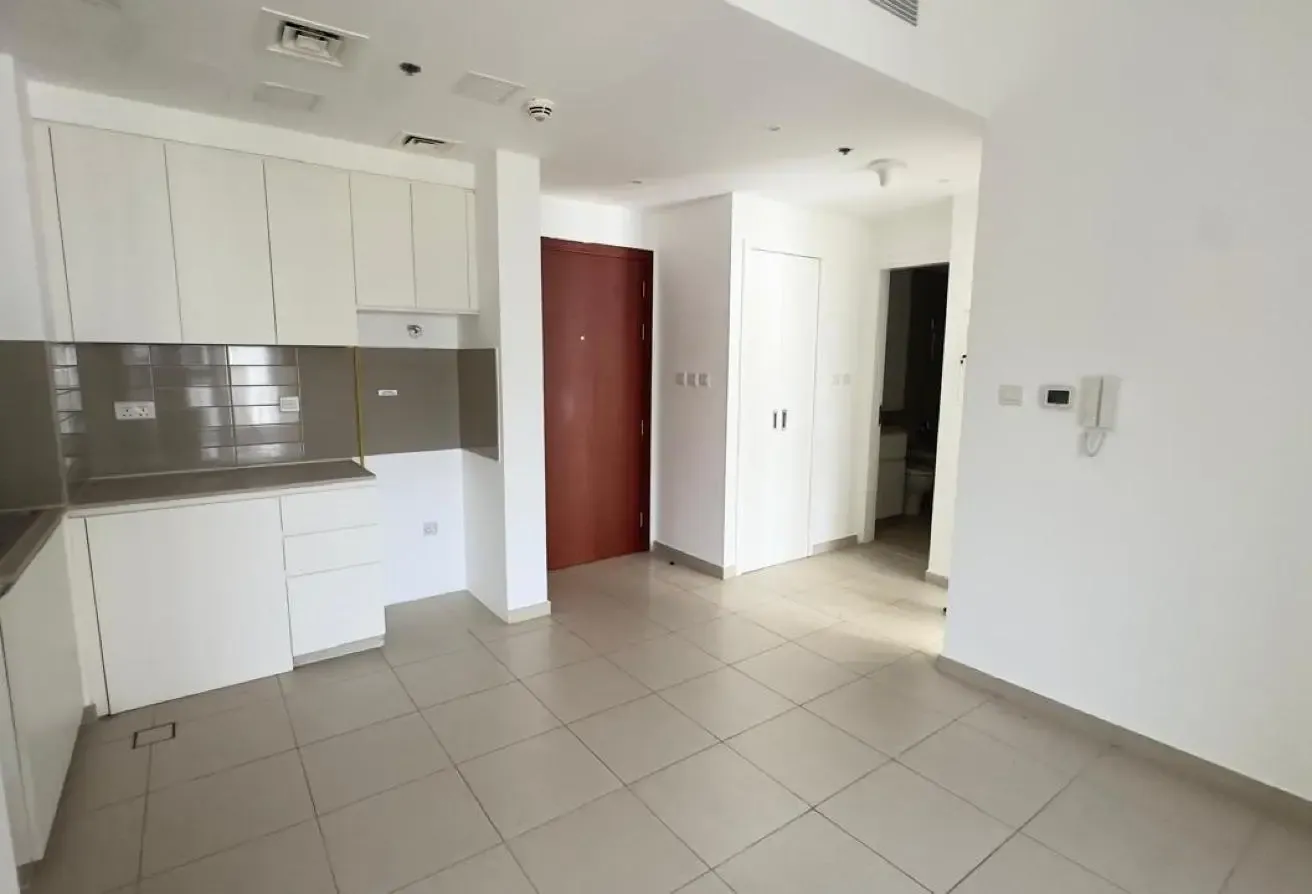 1 Bedroom | Pool View | Bright & Spacious | Ready