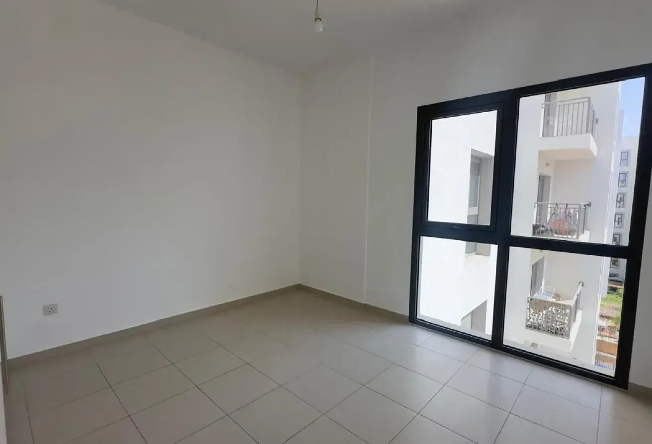 1 Bedroom | Pool View | Bright & Spacious | Ready
