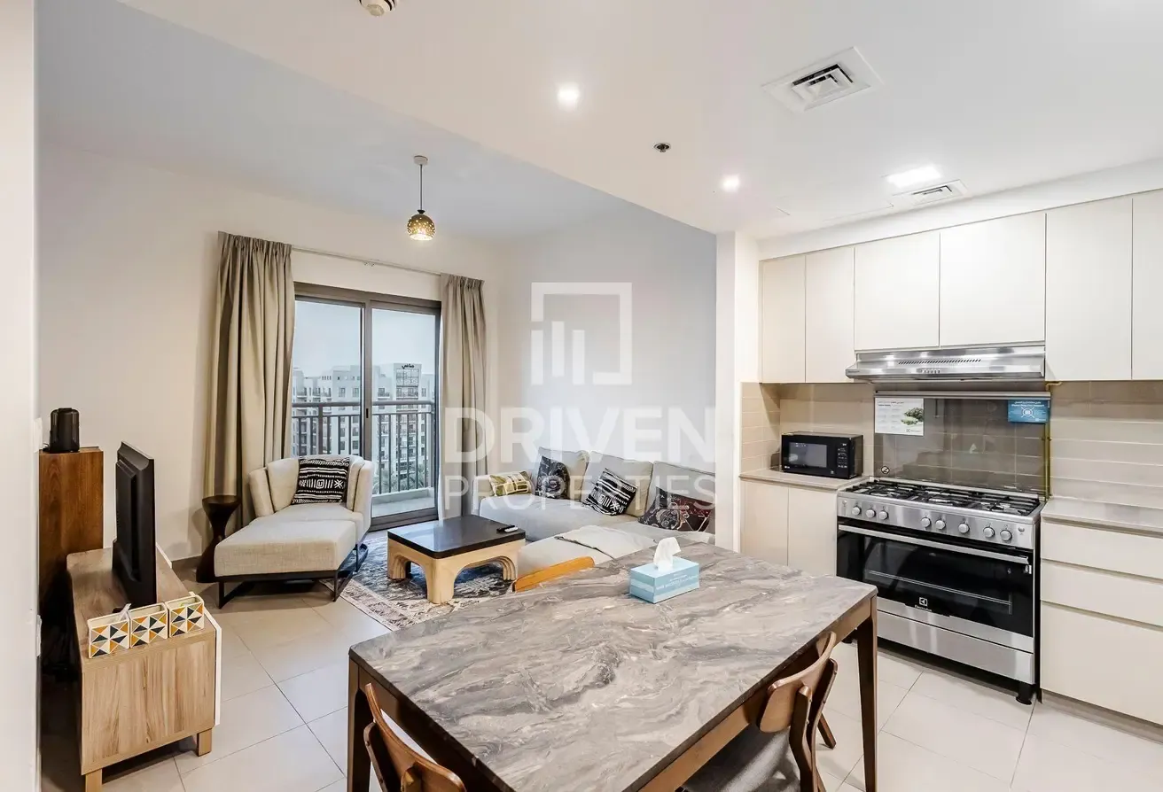 High Floor | Open View | Clean Apartment