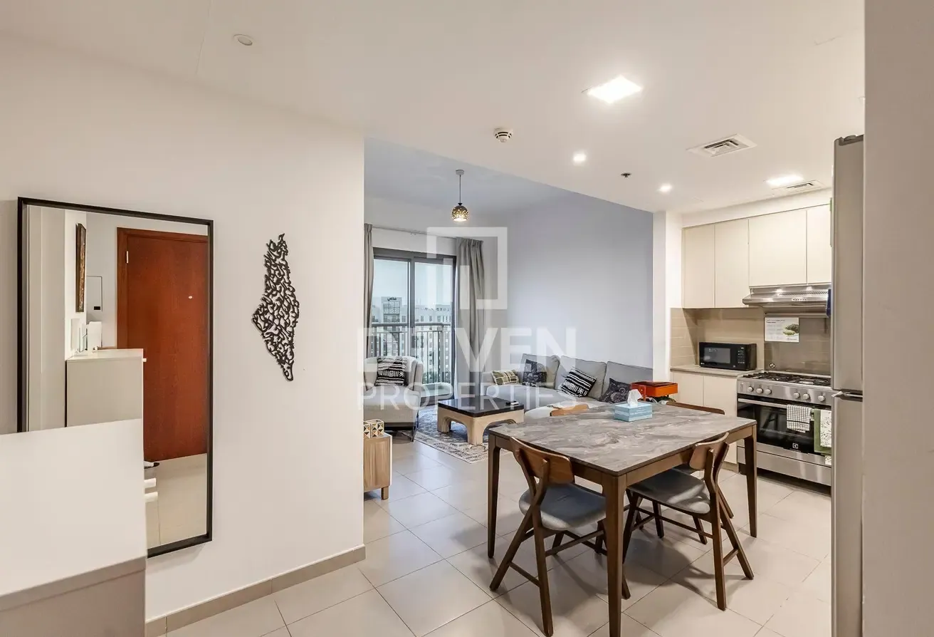 High Floor | Open View | Clean Apartment