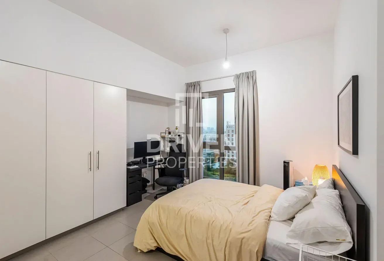 High Floor | Open View | Clean Apartment