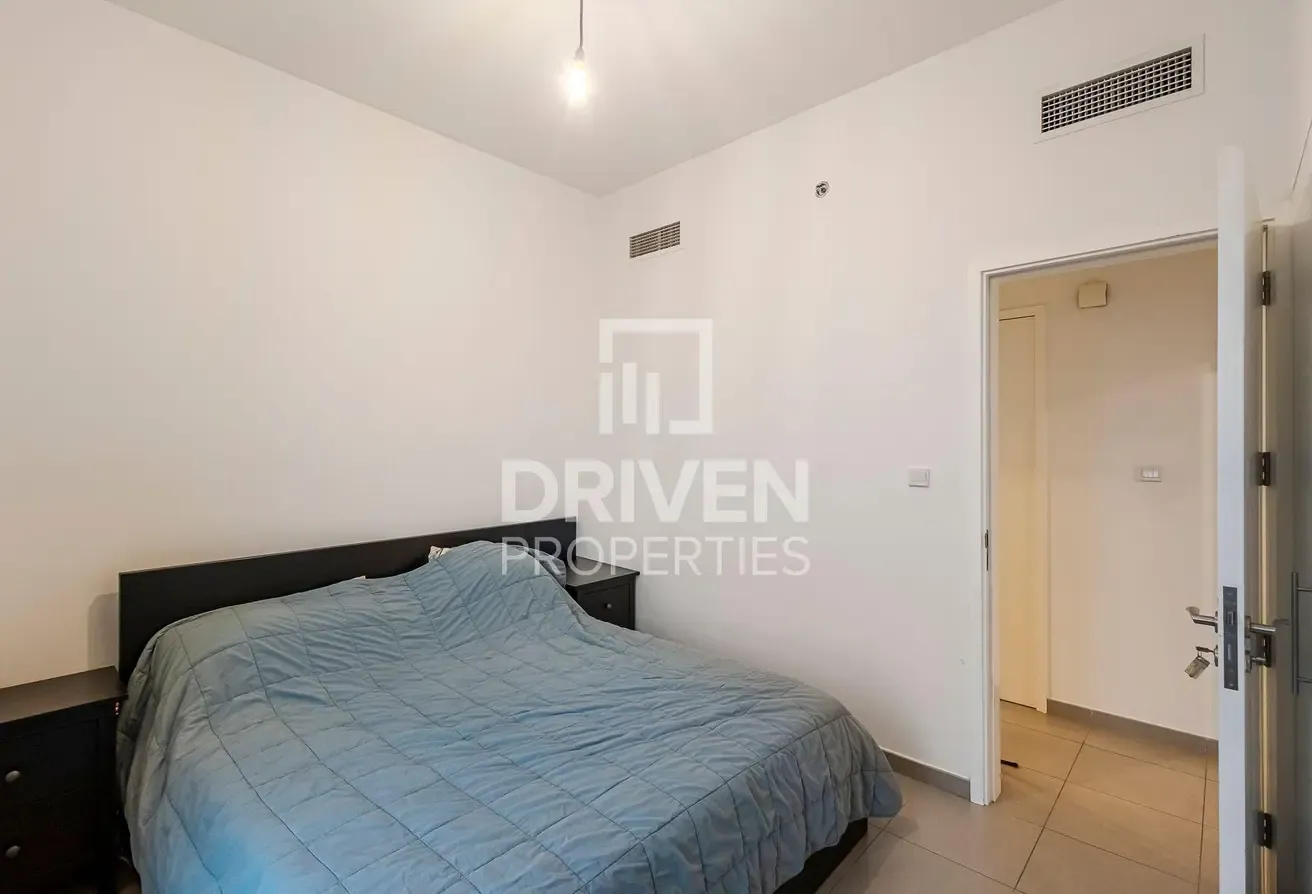 High Floor | Open View | Clean Apartment