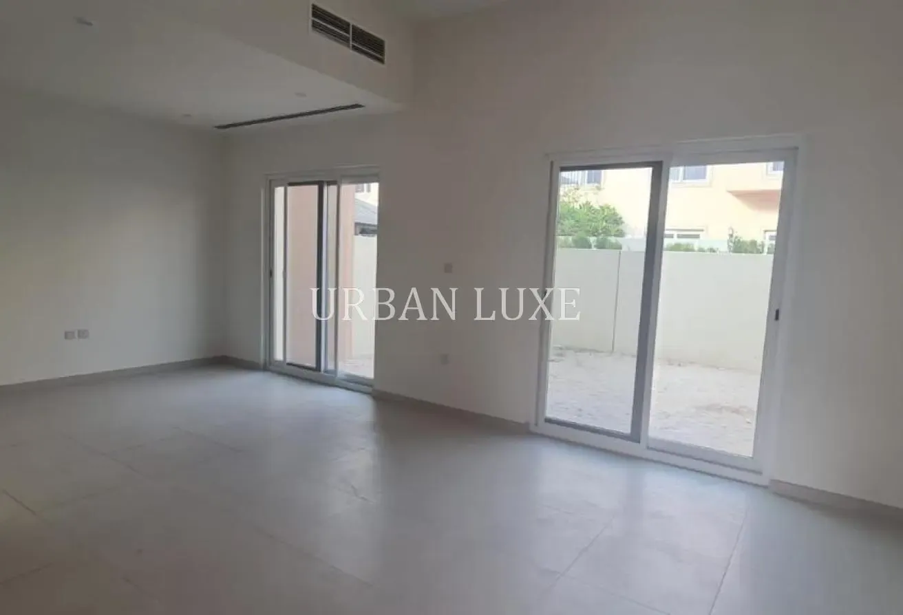 Ready-to-Move | 3BR + Maid's | Amaranta 2