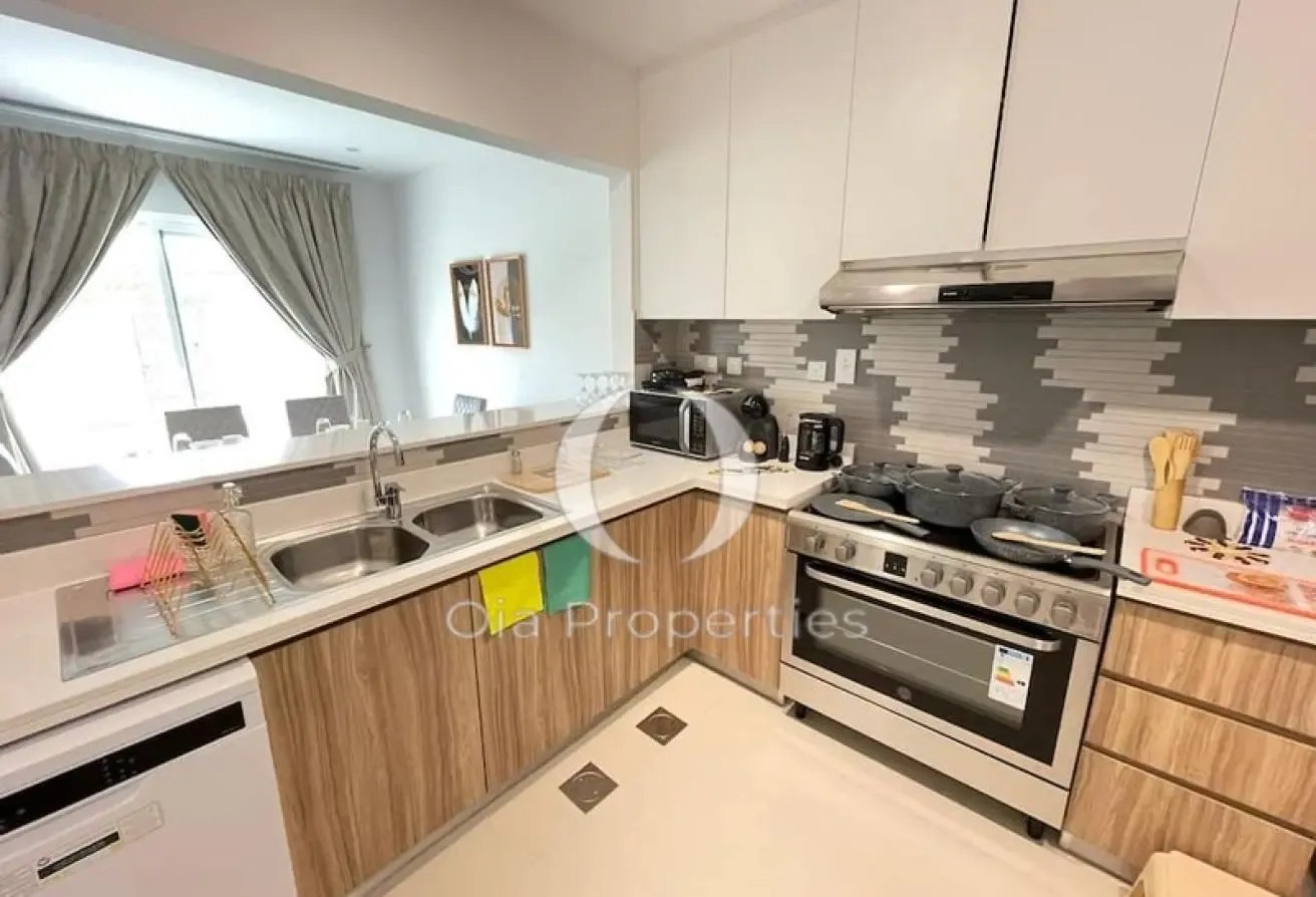 Modern 3bed Villa | direct on amenities| furnished