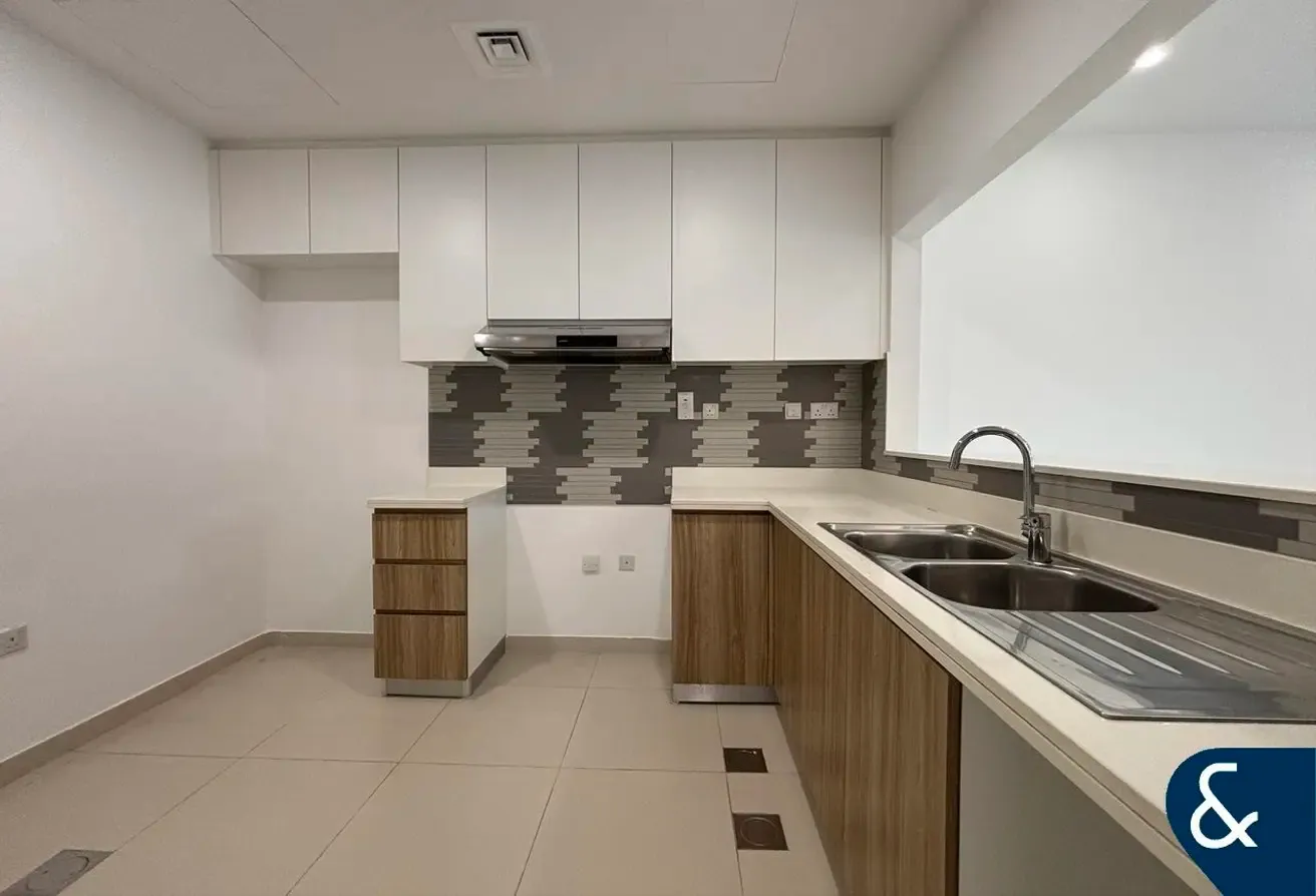 3 Bed+Maids | Maintenance covered | Near Pool