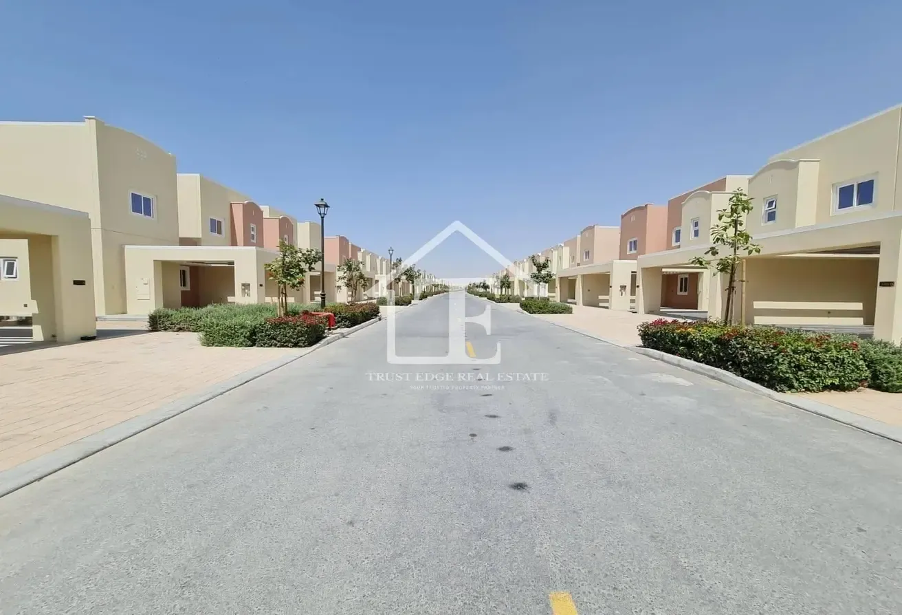 Vacant | Single Row | Multiple Units | Negotiable