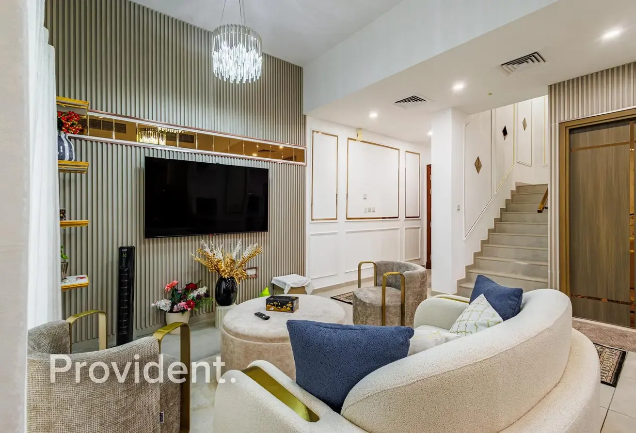 Modern Villa | Near to Amenities | Fully Furnished