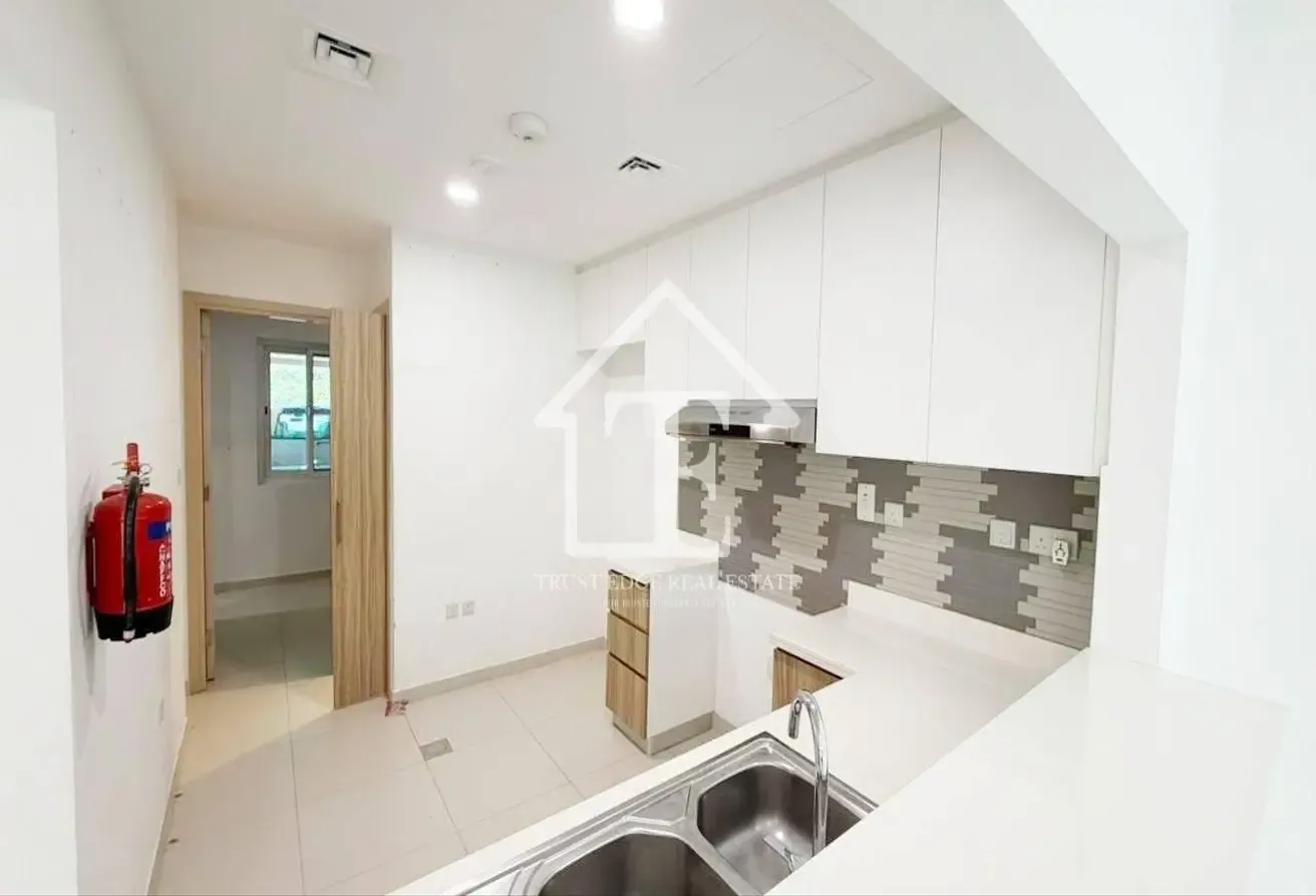 Near to Pool Club | Multiple Cheques | Negotiable