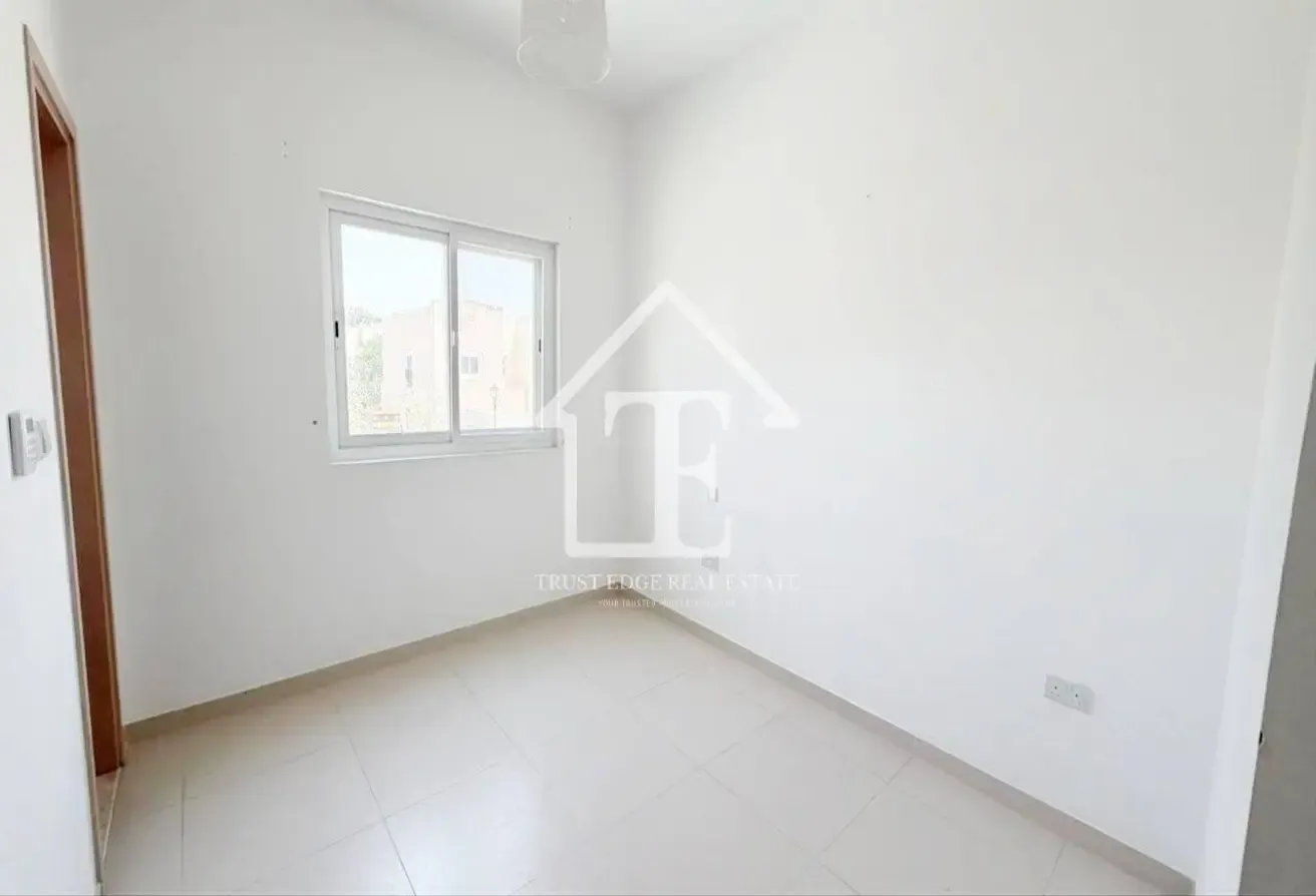 Near to Pool Club | Multiple Cheques | Negotiable
