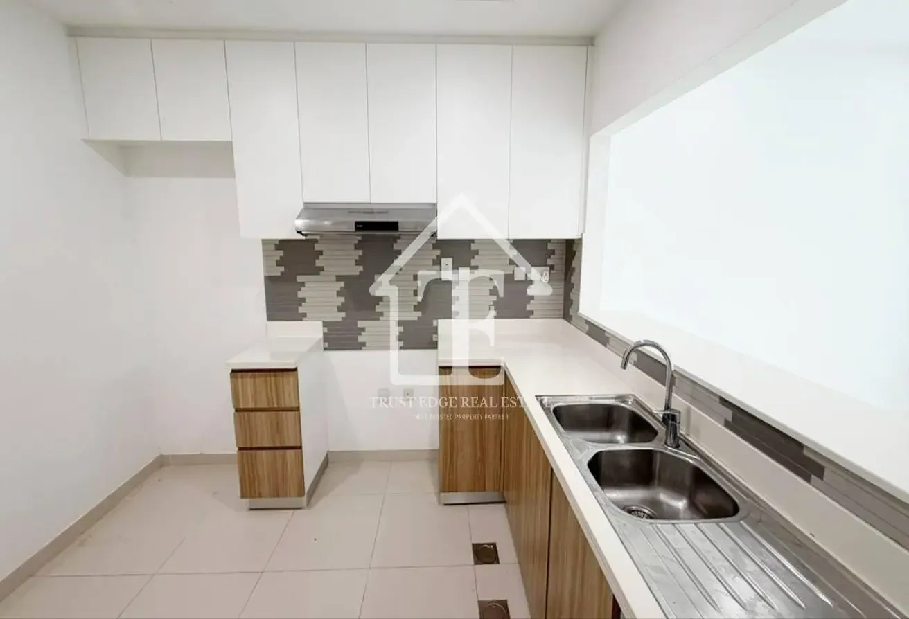 Near to Pool Club | Multiple Cheques | Negotiable