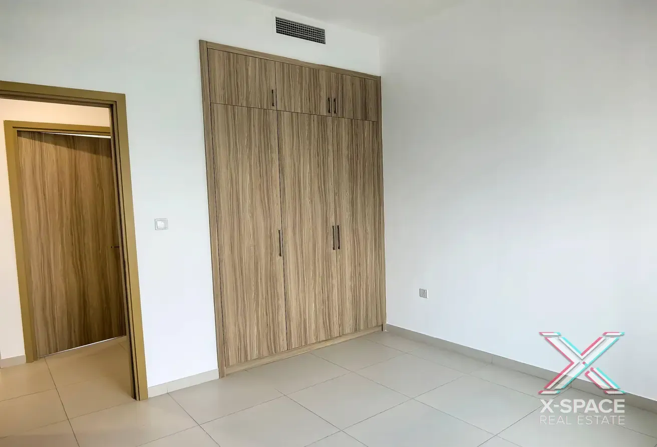 Open Plan Layout | Spacious Living | Vacant Soon