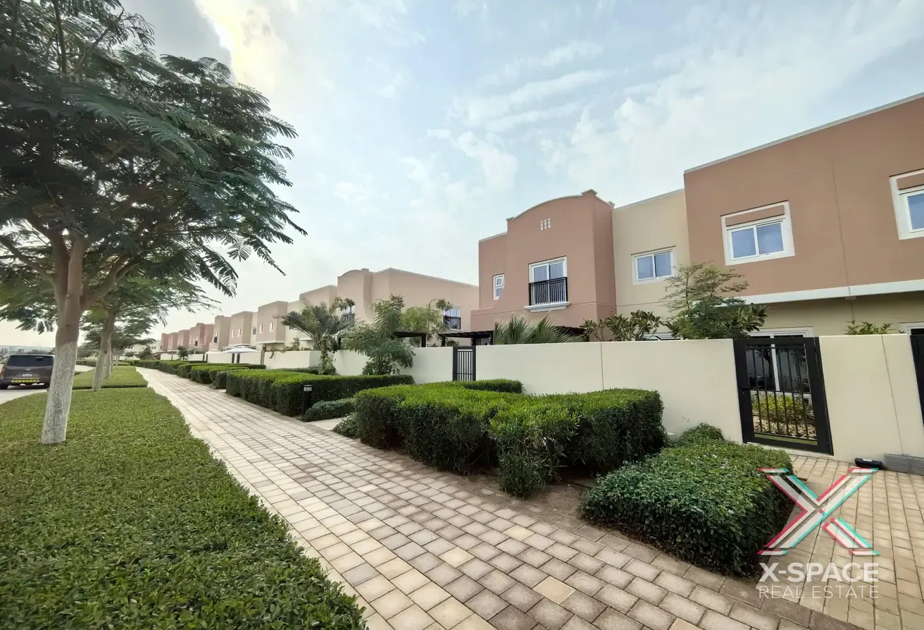 Open Plan Layout | Spacious Living | Vacant Soon
