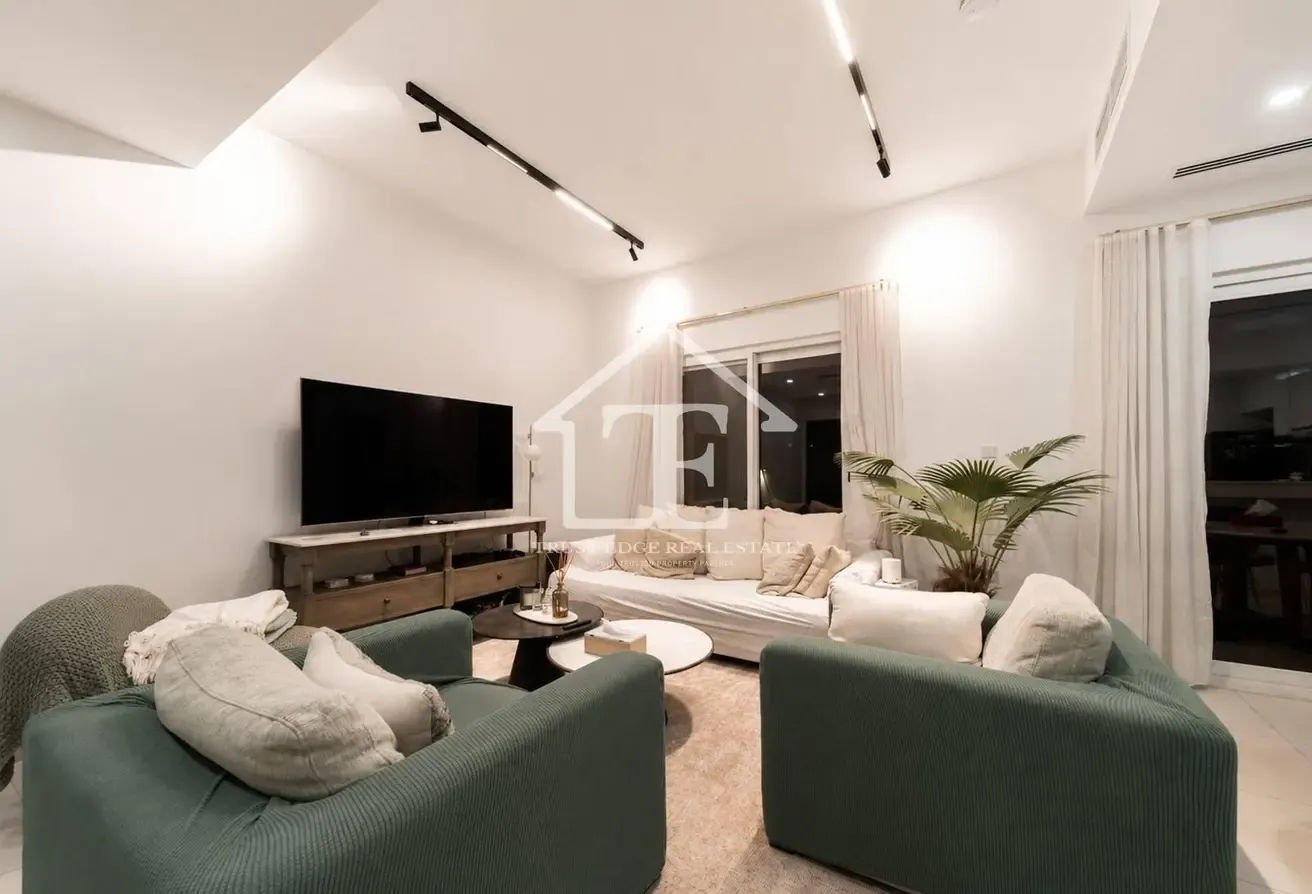 Vacant Soon | Single Row | Near to Park & Pool