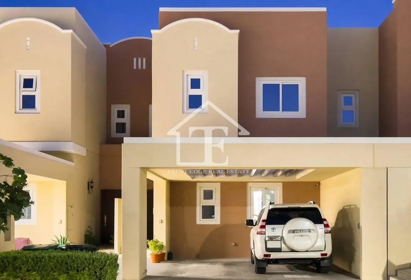 Vacant Soon | Single Row | Near to Park & Pool