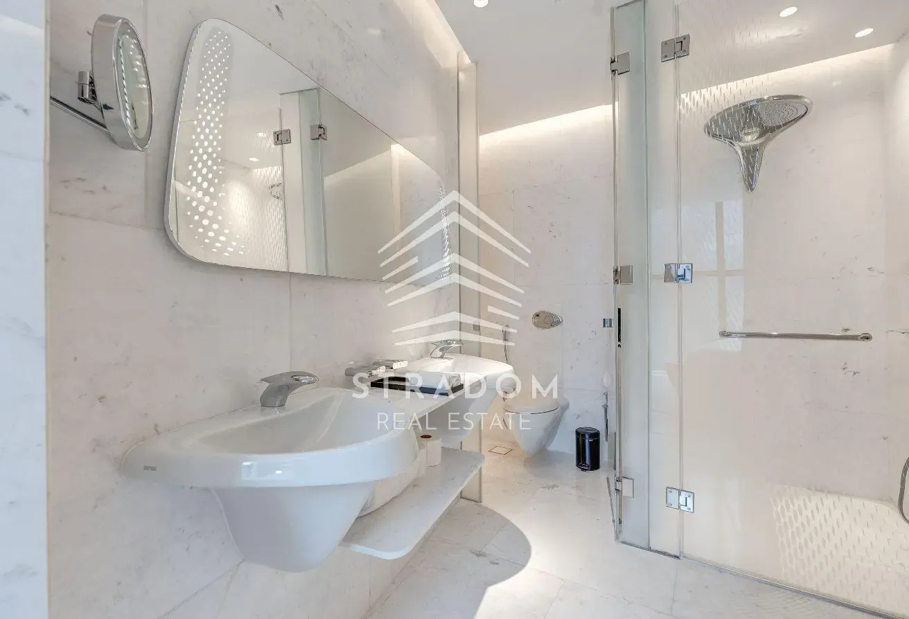 Beautifully furnished | Burj Khalifa View | Vacant