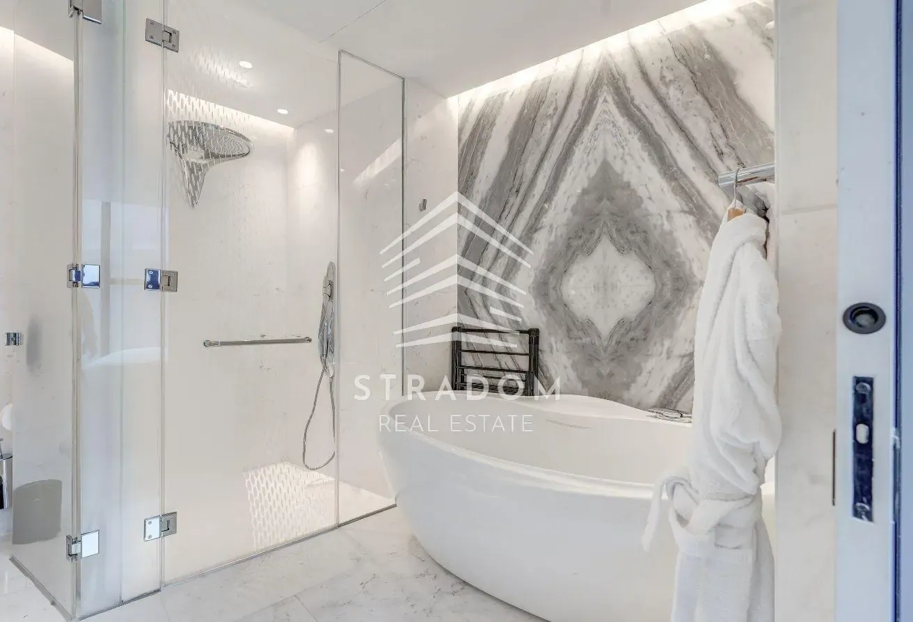 Beautifully furnished | Burj Khalifa View | Vacant