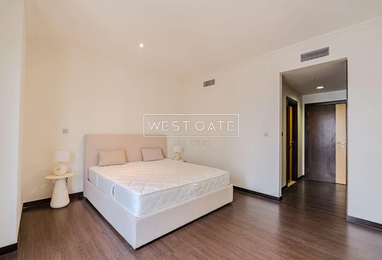Upgraded | Fully Furnished | Marina/Community View