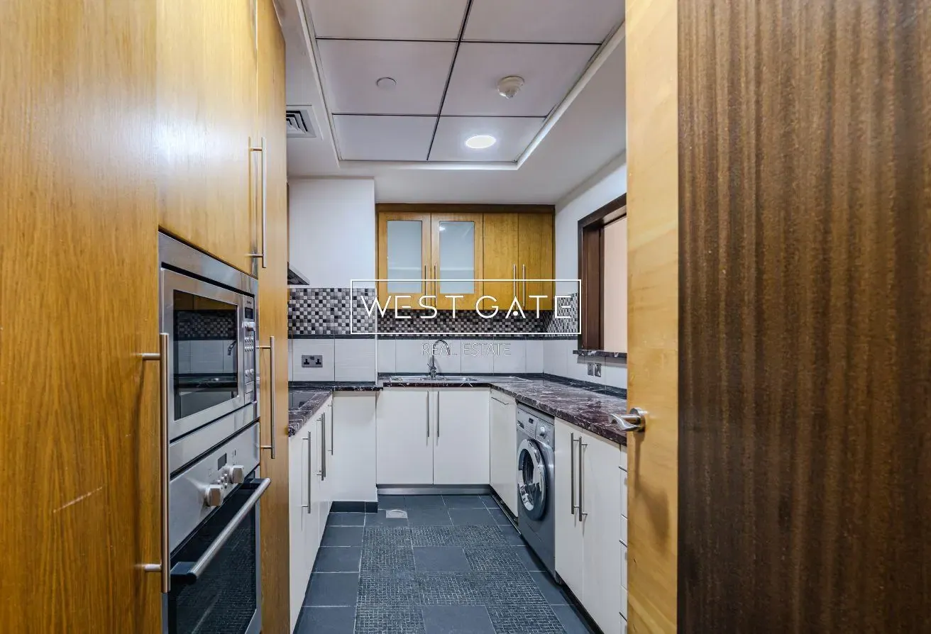 Upgraded | Fully Furnished | Marina/Community View
