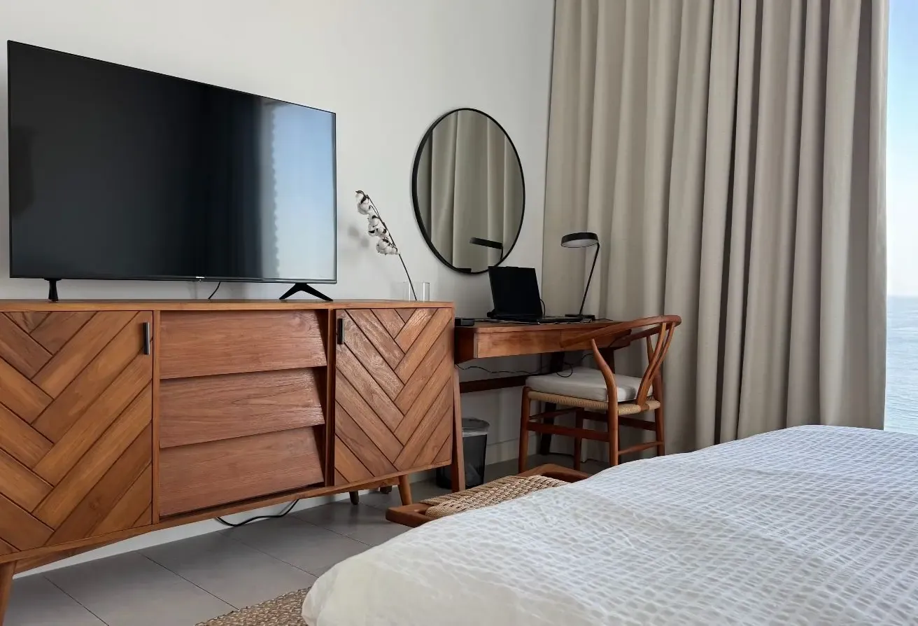 Waterfront 2 BR Apartment in La Vie, Beach access