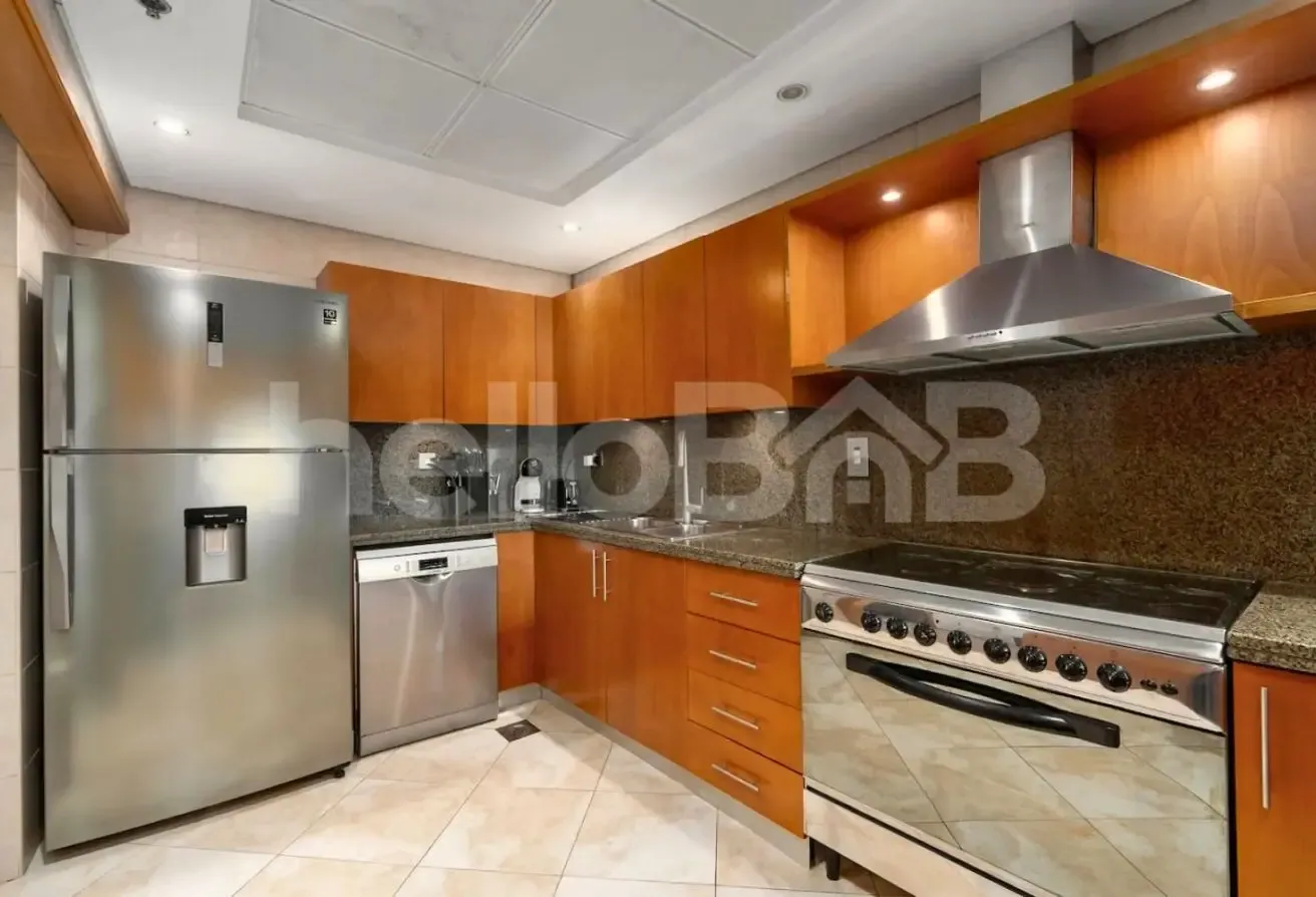 Sophisticated 3-BR Panoramic Sea View, JBR Walk