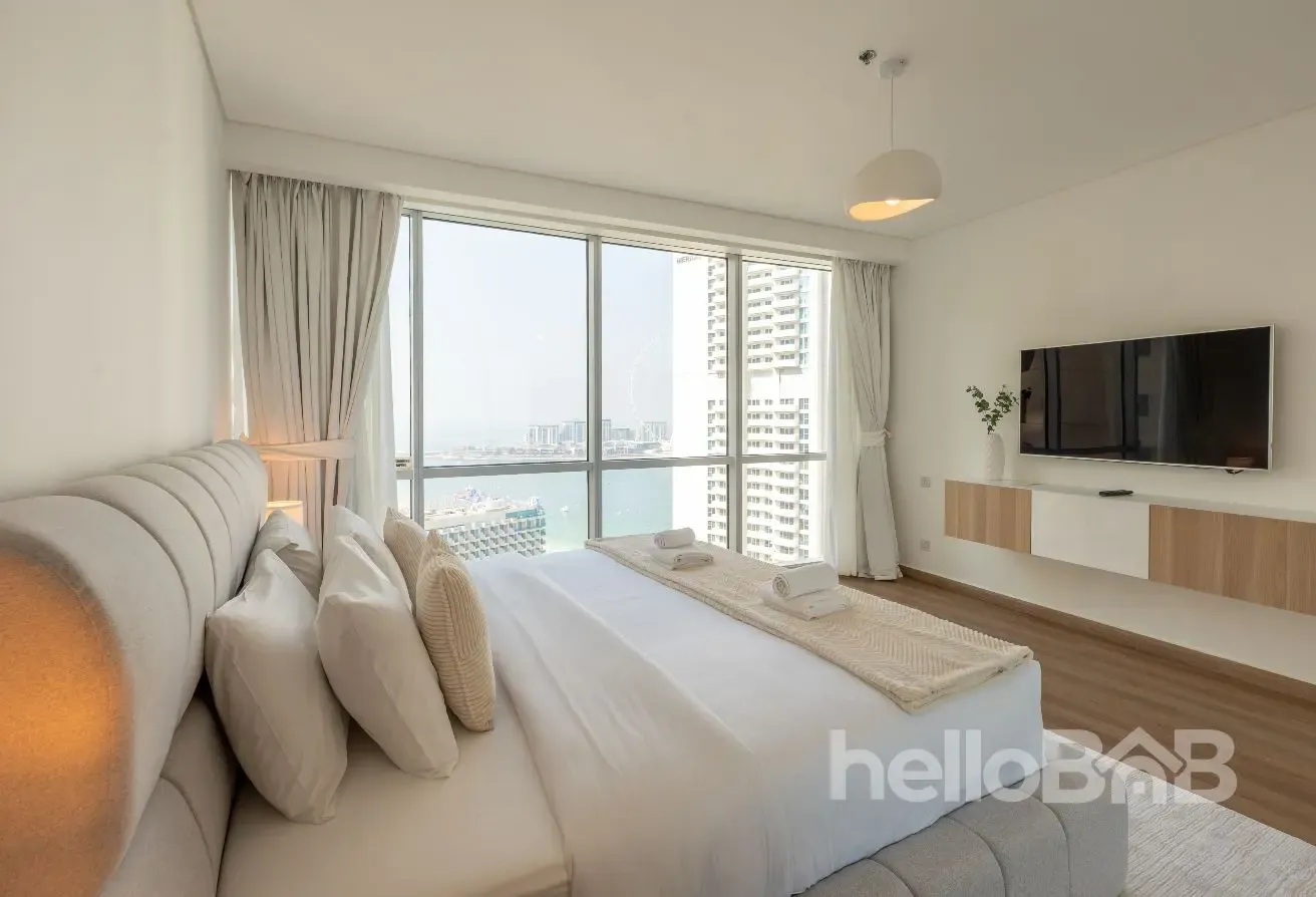 Sophisticated 3-BR Panoramic Sea View, JBR Walk