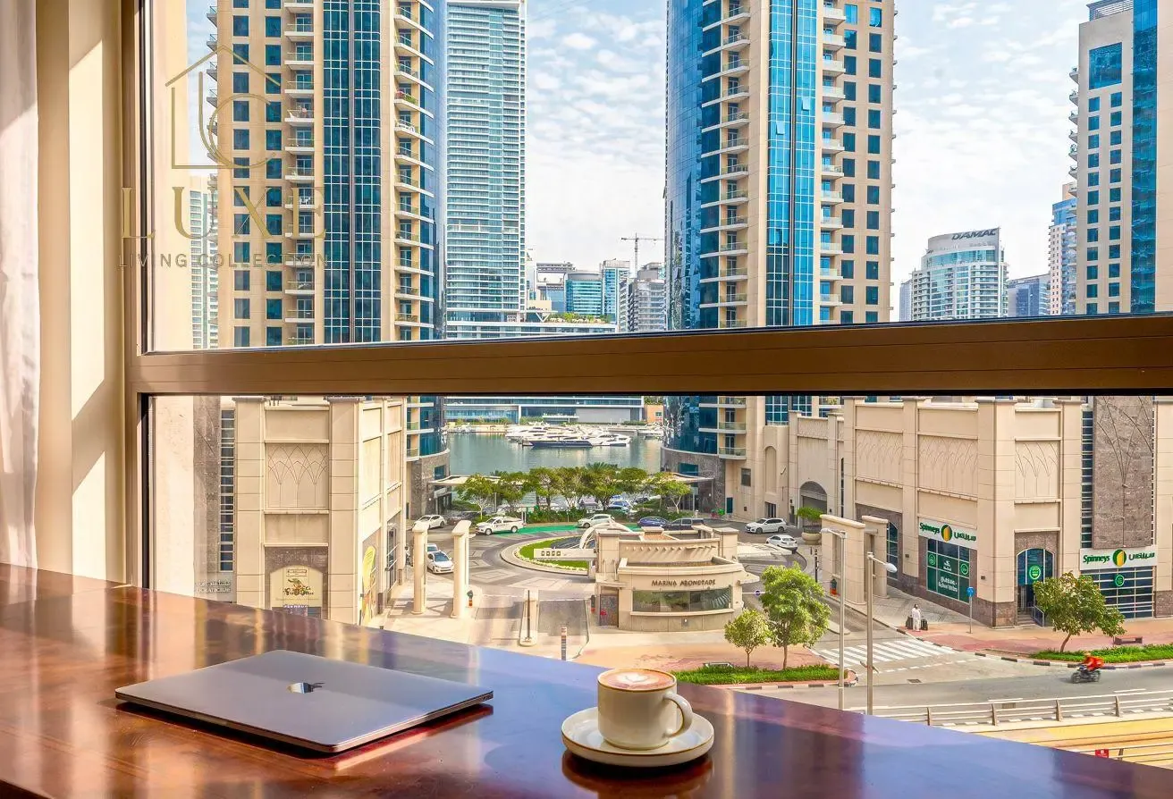 Dubai Marina View | 3BR+Maid | Beach Walk