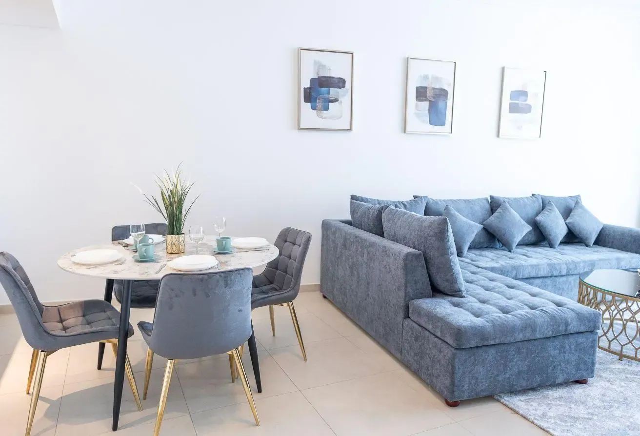 FURNISHED I ALL BILLS INCLUDED I COMMISSION FREE