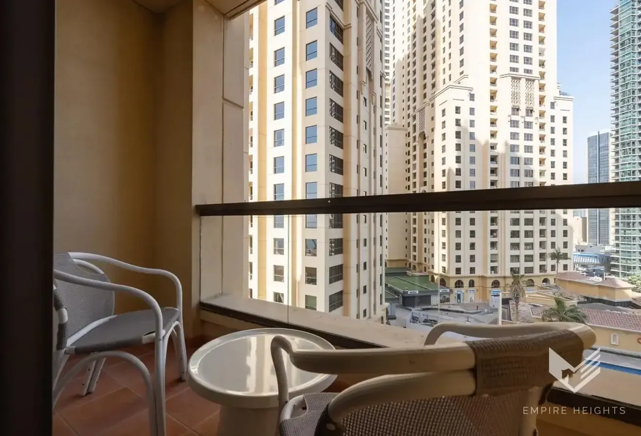 Fully Furnished | Large Layout | Short Term Rental