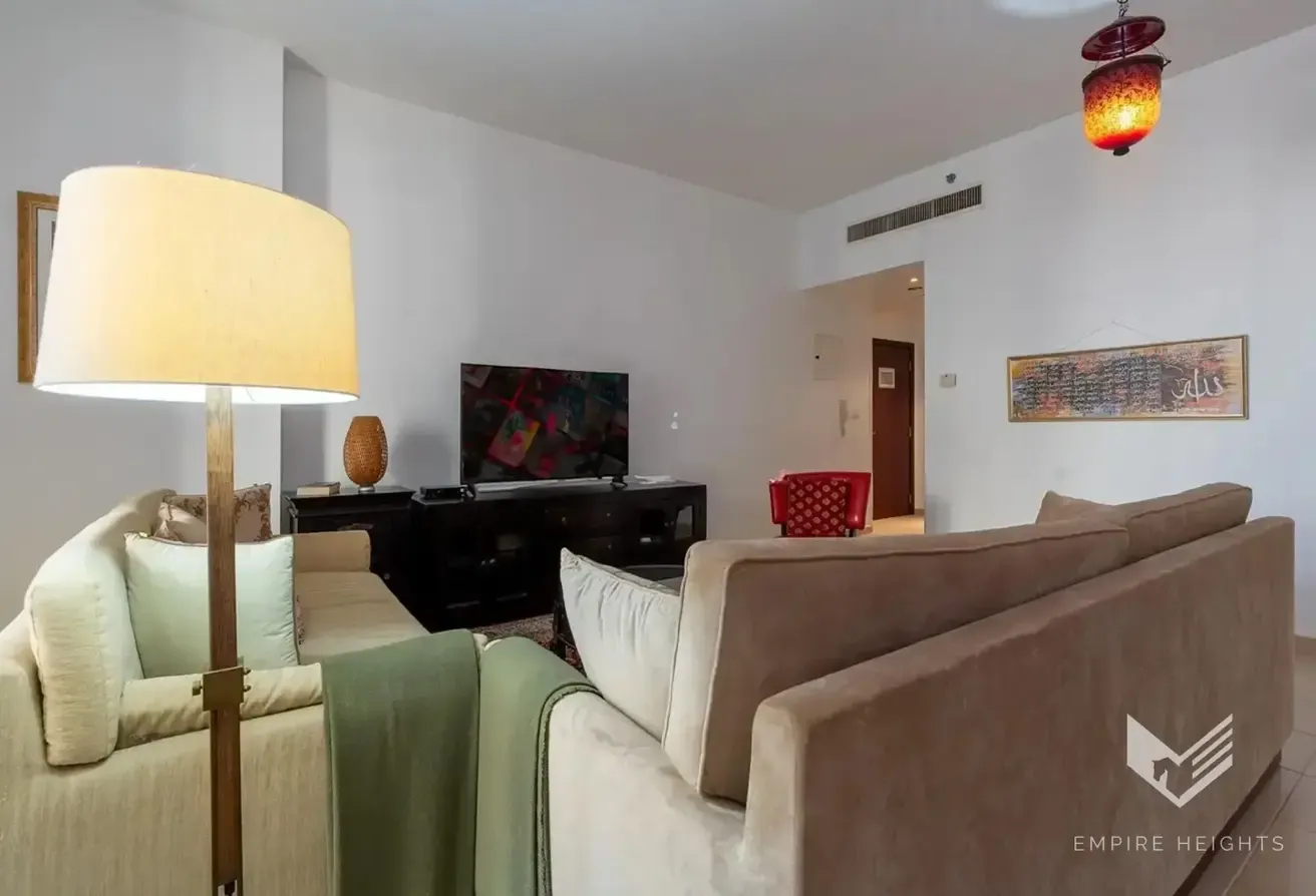 Fully Furnished | Large Layout | Short Term Rental