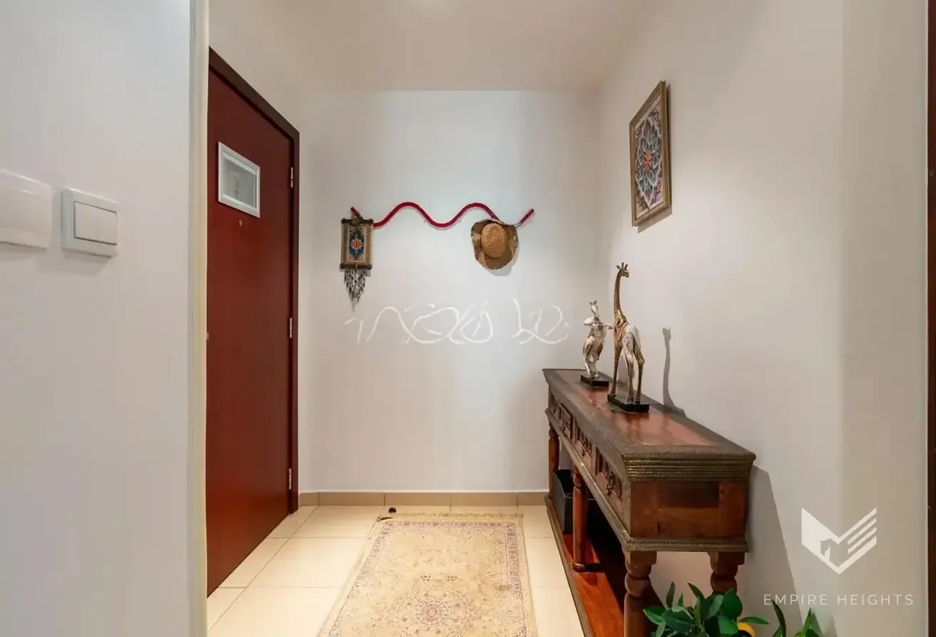 Fully Furnished | Large Layout | Short Term Rental