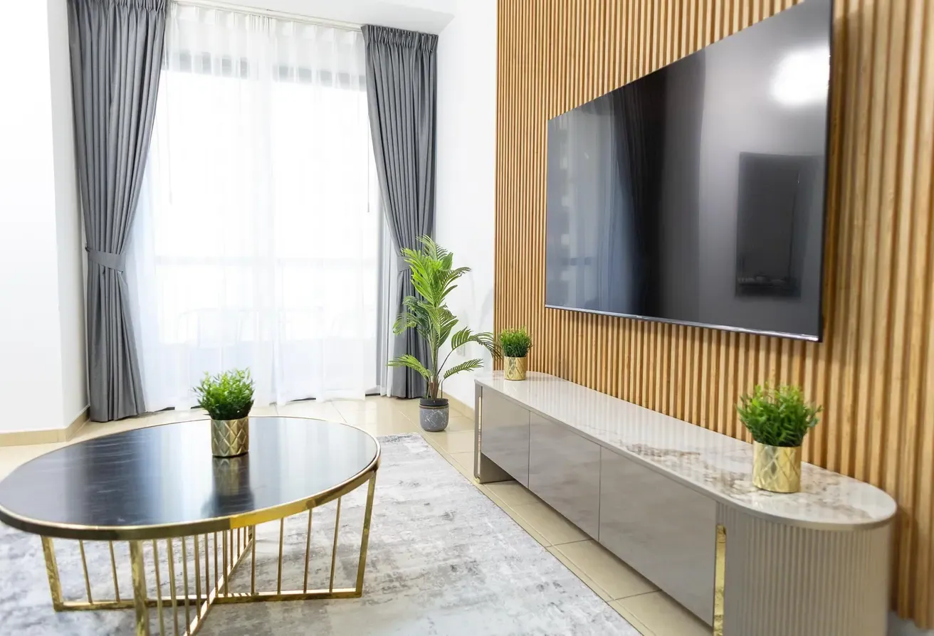 Furnished I All bills included I Commission free