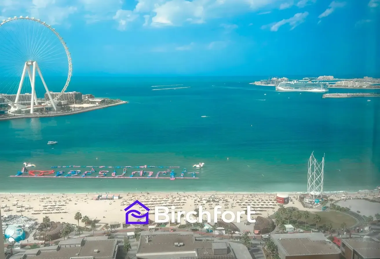 FULLY RENOVATED | 2 BEDS | CLOSE TO BEACH