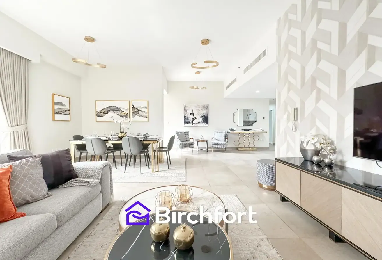 FULLY RENOVATED | 2 BEDS | CLOSE TO BEACH