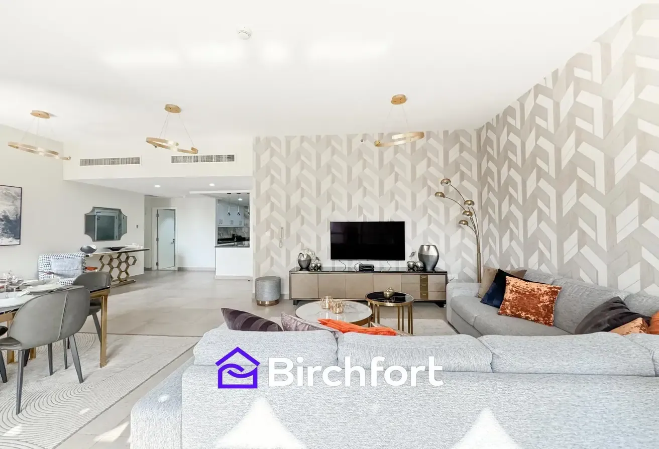 FULLY RENOVATED | 2 BEDS | CLOSE TO BEACH
