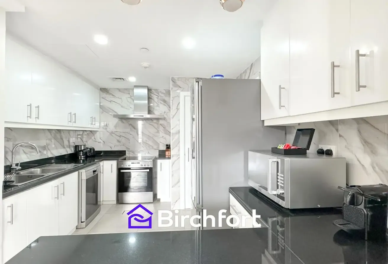 FULLY RENOVATED | 2 BEDS | CLOSE TO BEACH