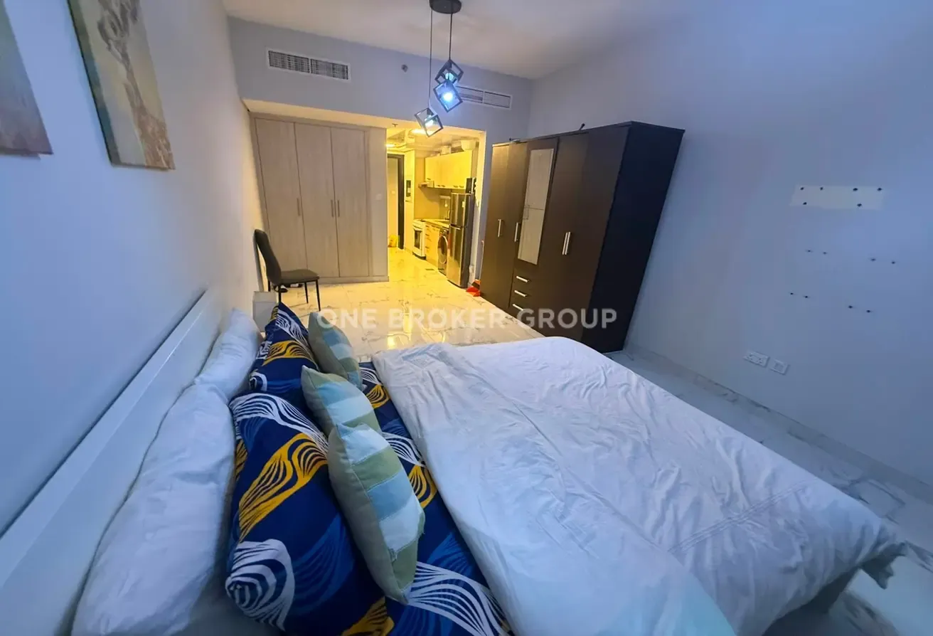 Fully Furnished | Vacant | Multiple Cheques