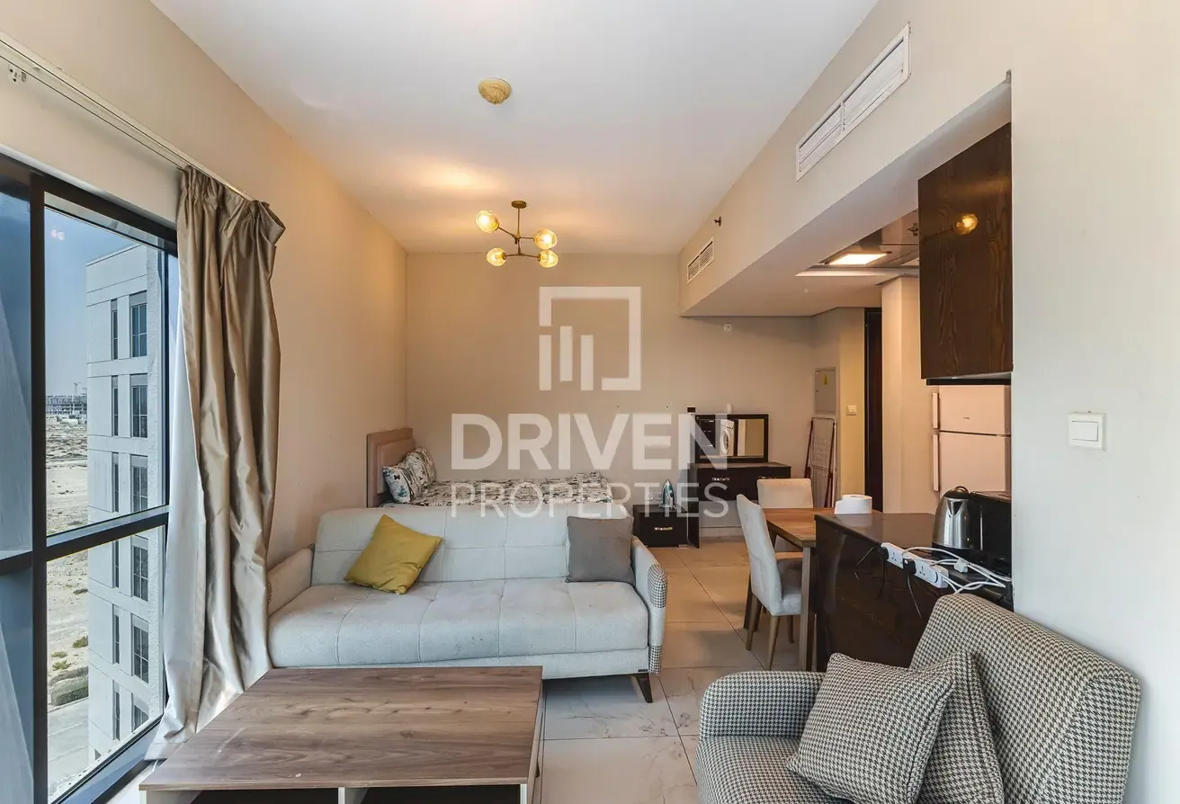 Spacious Studio | Community Living | Vacant