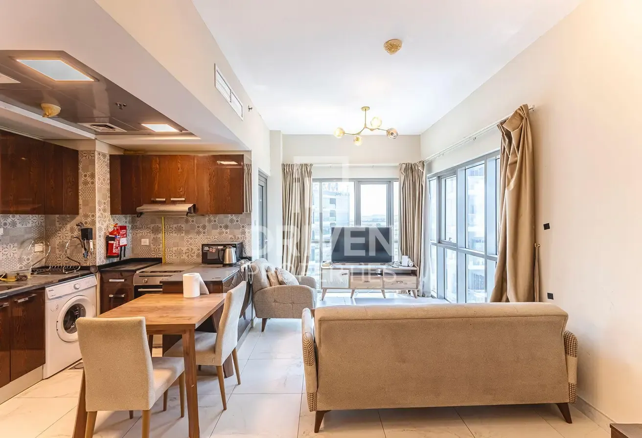 Spacious Studio | Community Living | Vacant