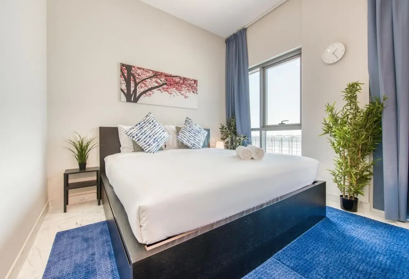 OPEN VIEW | Modern | Well Maintained