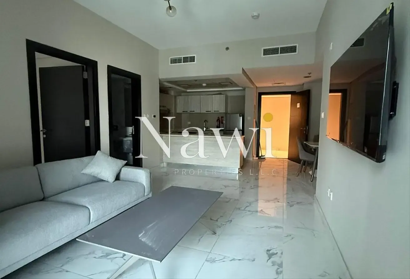 Fully Upgraded 1 Bedroom | Bright Living Area